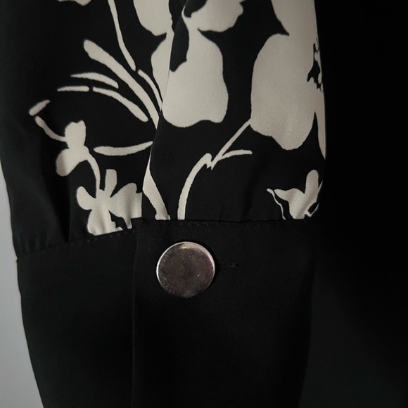 Zara Black Dress with Cream Floral Accents - Picture 4 of 9